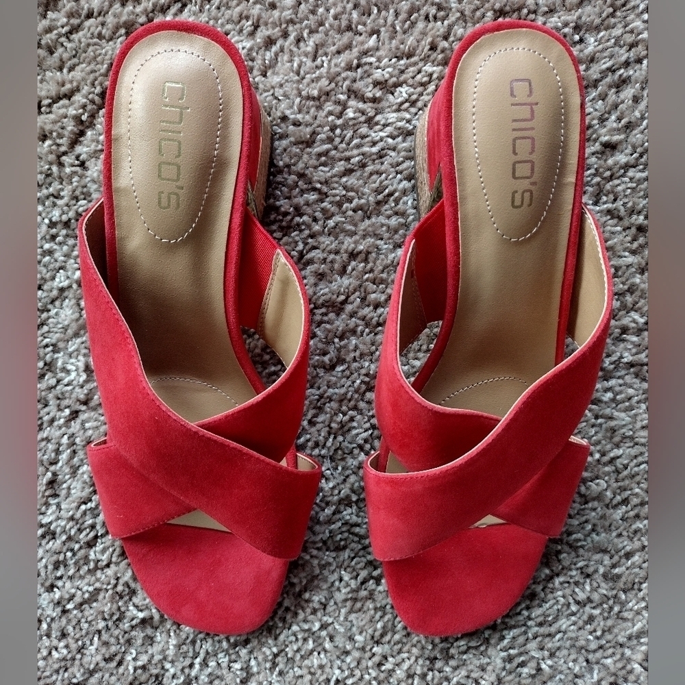 Chico's Faux Suede Block Heel Mules 8.5 NWOT - Picture 4 of 8